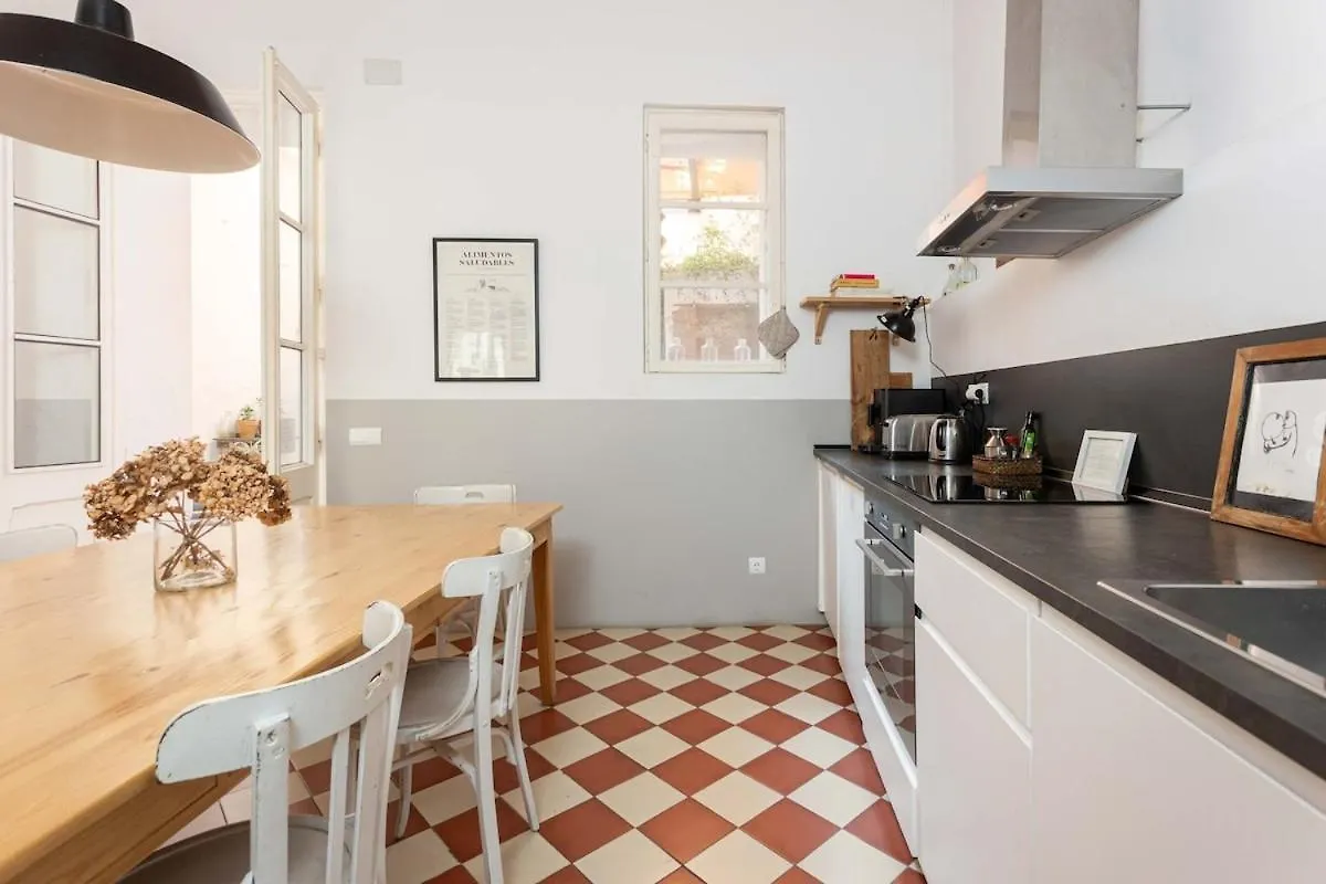 Intimate House - Heart Of Sarria Apartment Barcelona