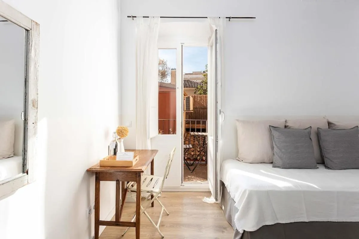 Intimate House - Heart Of Sarria Apartment Barcelona