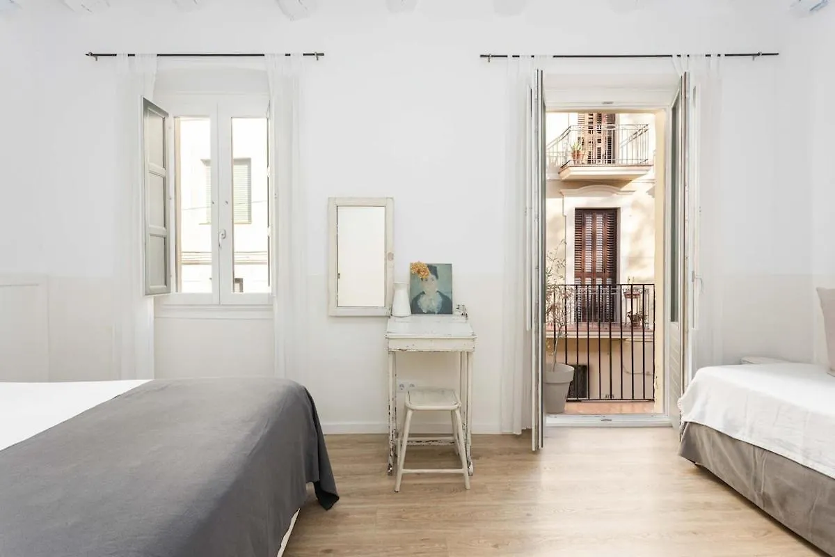 Intimate House - Heart Of Sarria Apartment Barcelona