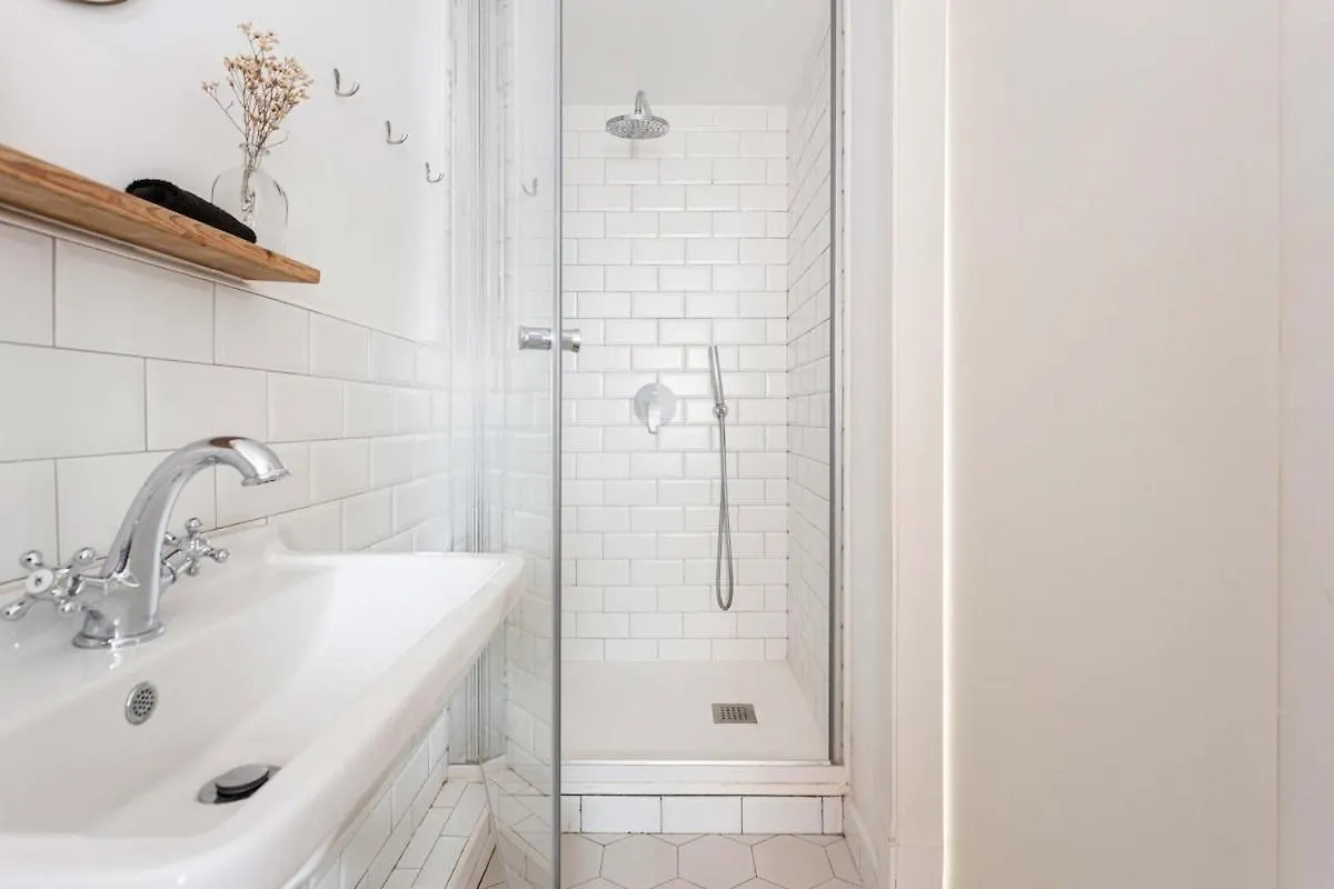 Intimate House - Heart Of Sarria Apartment Barcelona
